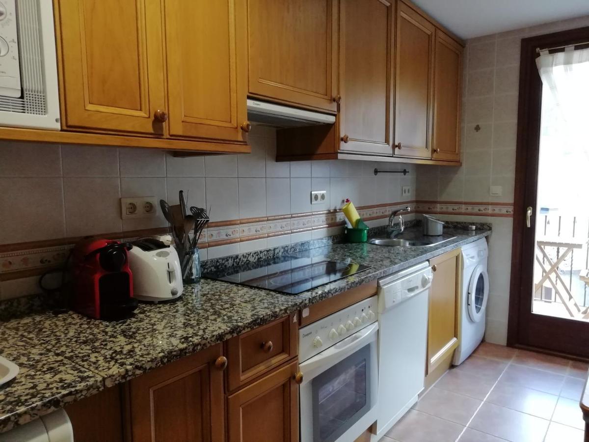 Apartamento Familiar Con Vistas Y Garage La Portiecha Apartment ซาเยนต์ เด กาเยโก ภายนอก รูปภาพ