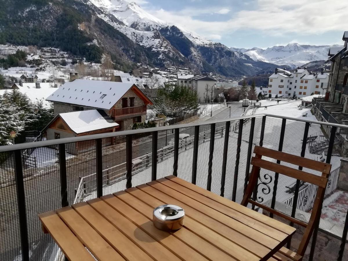 Apartamento Familiar Con Vistas Y Garage La Portiecha Apartment ซาเยนต์ เด กาเยโก ภายนอก รูปภาพ