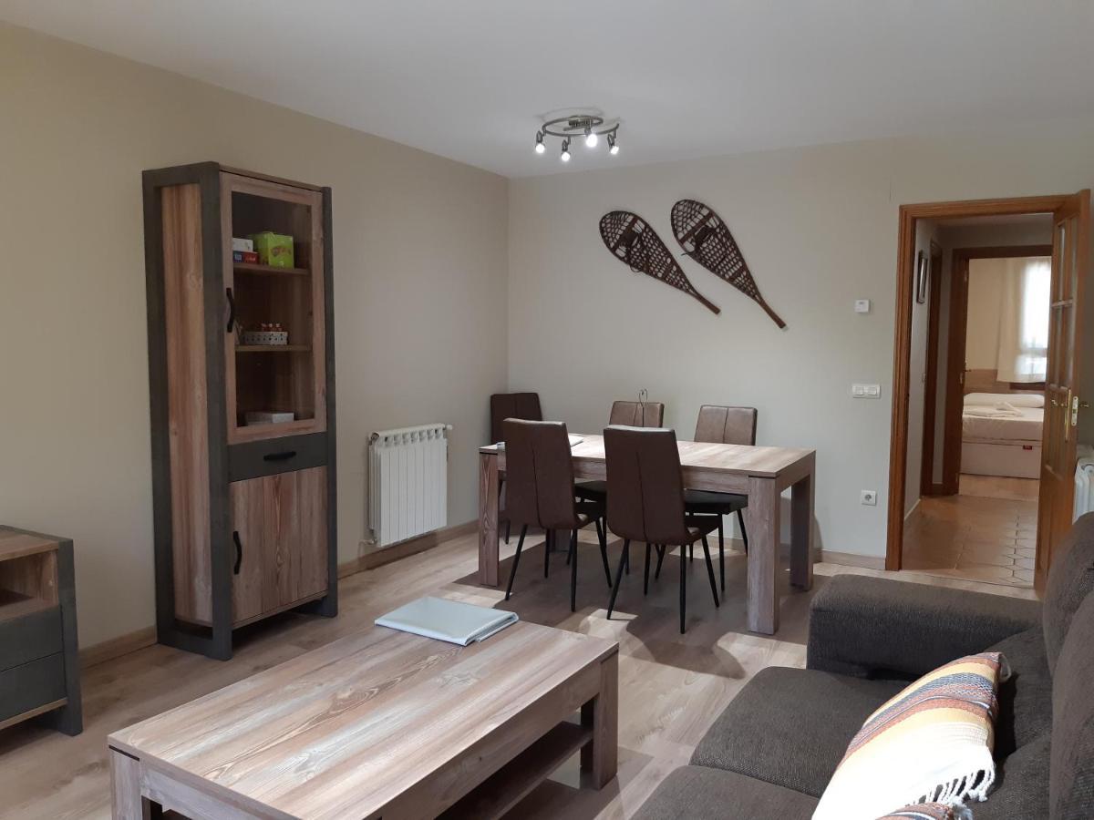 Apartamento Familiar Con Vistas Y Garage La Portiecha Apartment ซาเยนต์ เด กาเยโก ภายนอก รูปภาพ