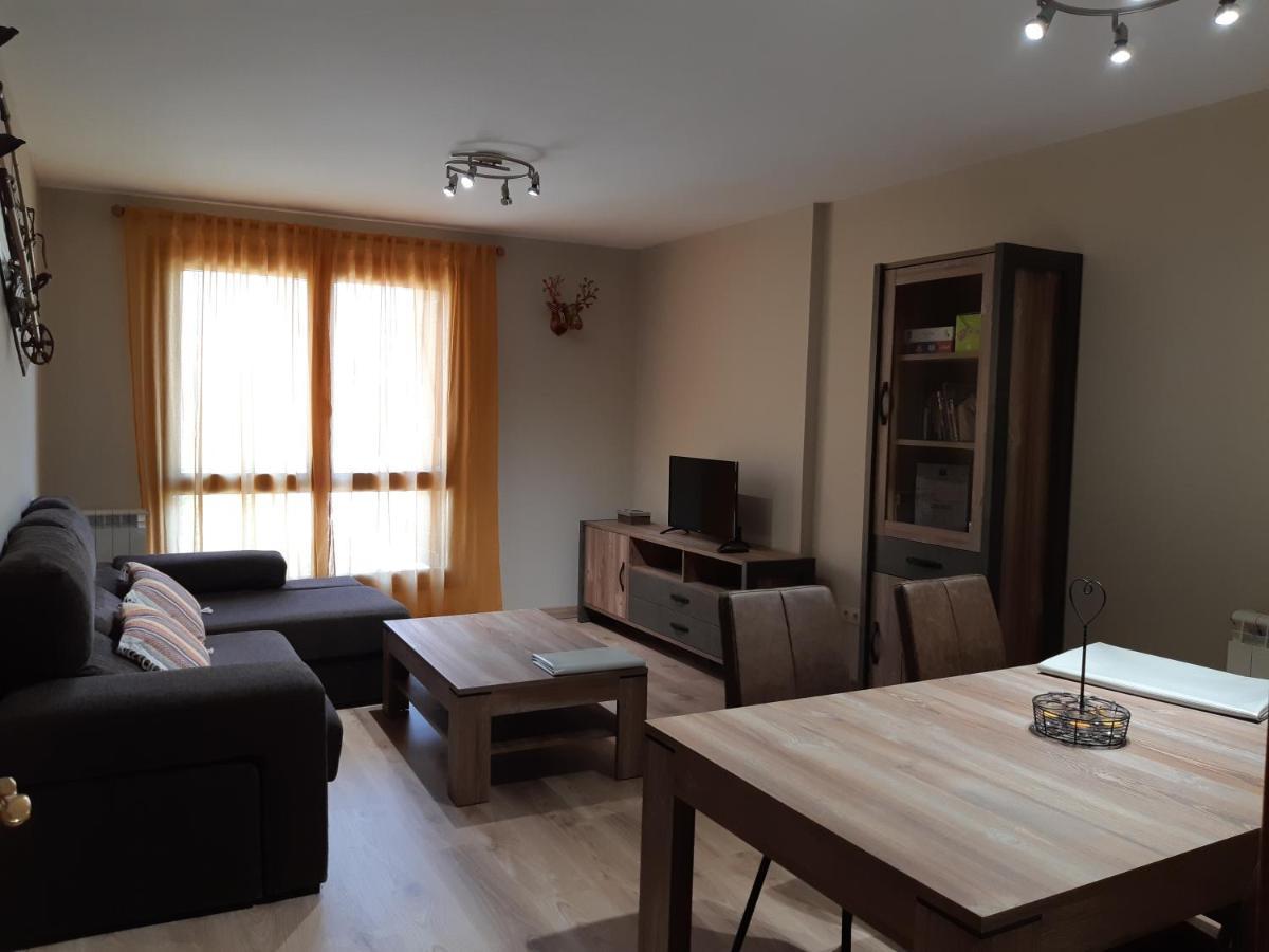 Apartamento Familiar Con Vistas Y Garage La Portiecha Apartment ซาเยนต์ เด กาเยโก ภายนอก รูปภาพ